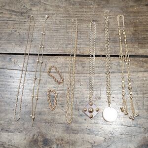Lot 8 Vintage Sarah Coventry Necklace Bracelet Gold Tone Pendant Signed Chains